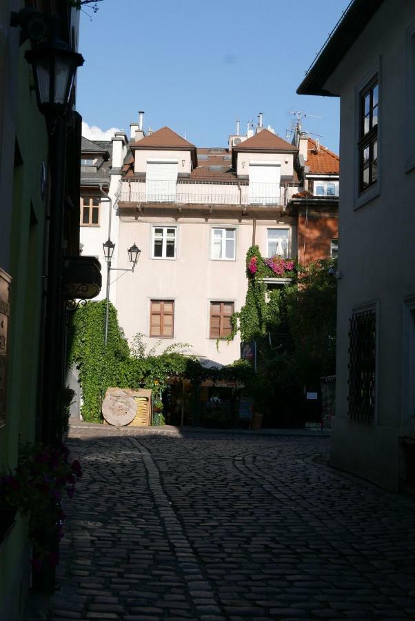 Sunflower Apartment Cracovia Esterno foto