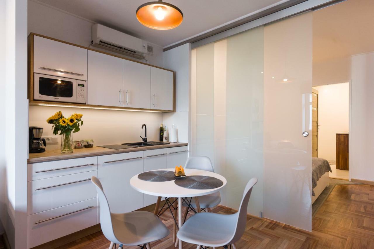 Sunflower Apartment Cracovia Esterno foto
