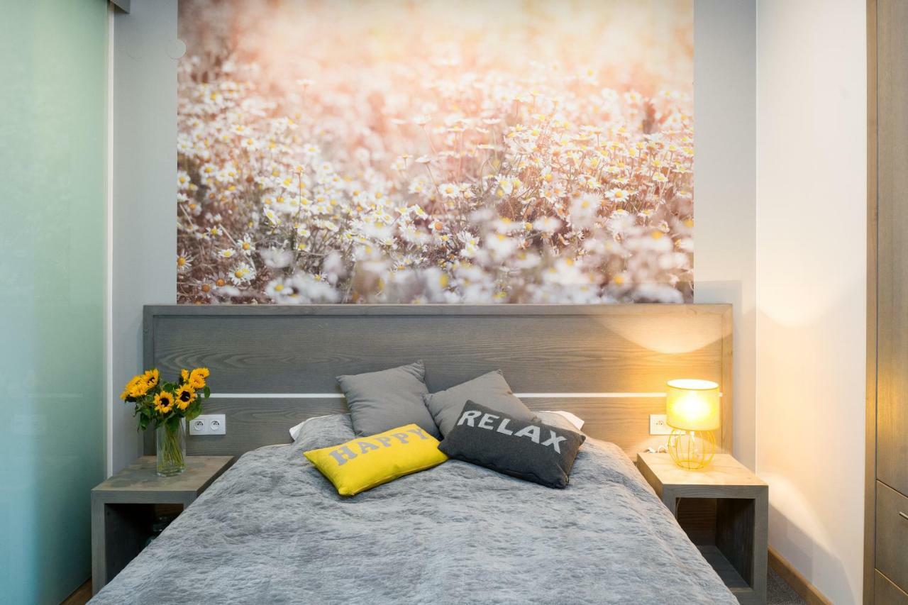 Sunflower Apartment Cracovia Esterno foto