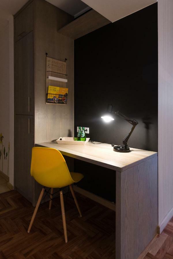 Sunflower Apartment Cracovia Esterno foto